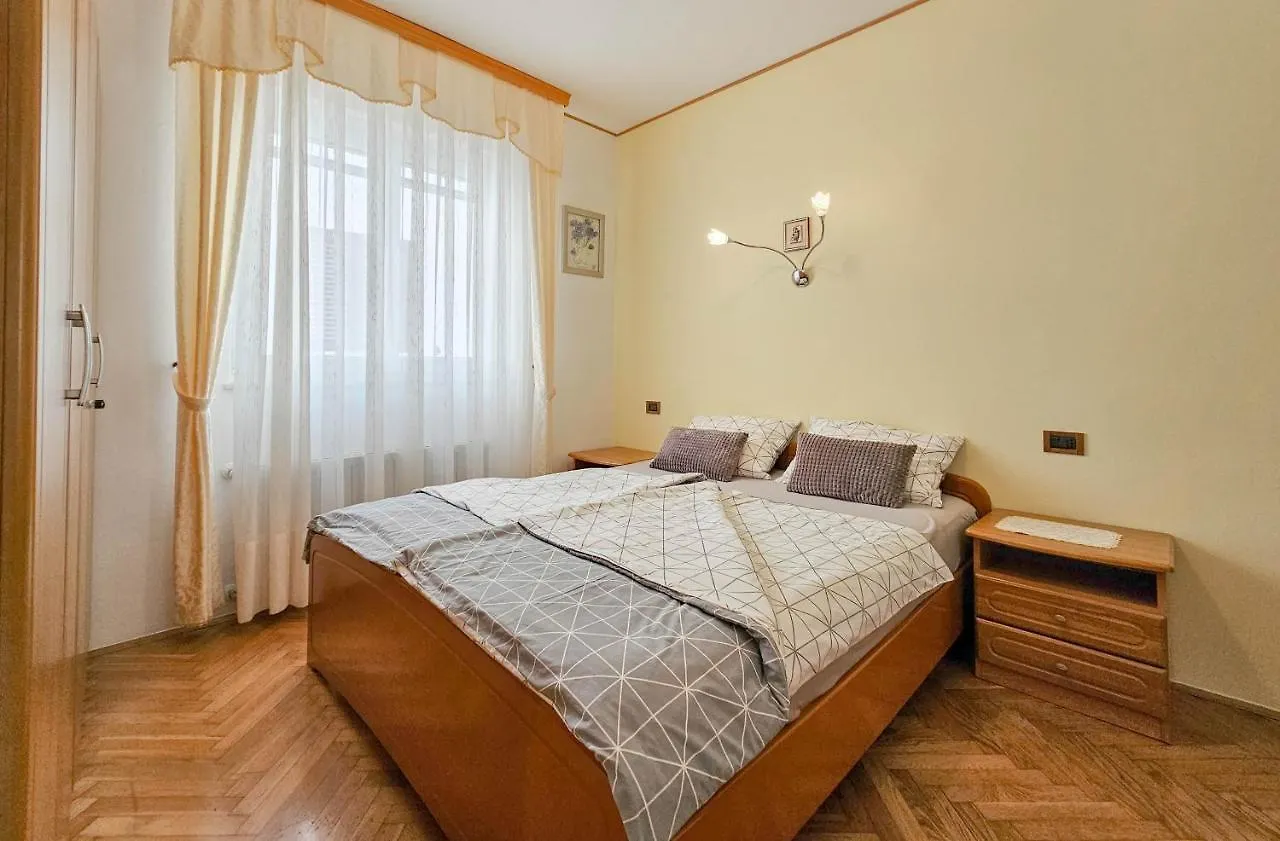 Apartment Alba Brtonigla